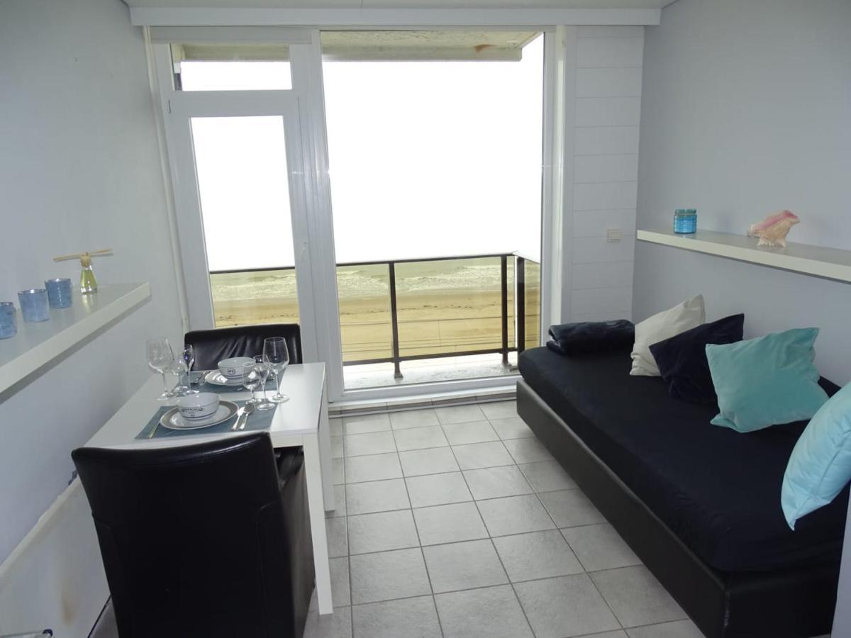 Ferienwohnung Renovated Studio Direct Seaview Ostende Exterior foto